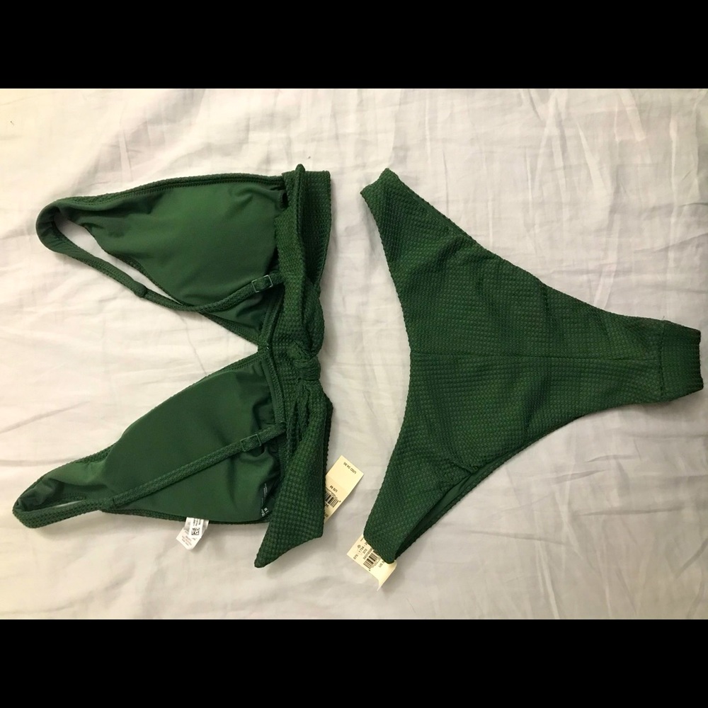 NWT Cheeky green Aerie bikini and triangle top
